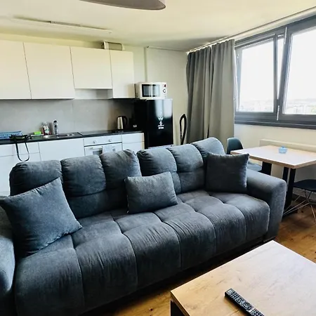 Apartment Fasanenhof Naehe Zu Flughafen Messe Si Stuttgart